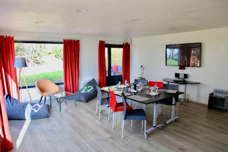 Kyriad Lannion Perros-Guirec - Toplantı