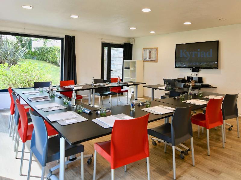 Kyriad Lannion Perros-Guirec - Toplantı