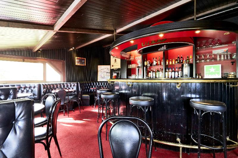 Kyriad Laval - Bar