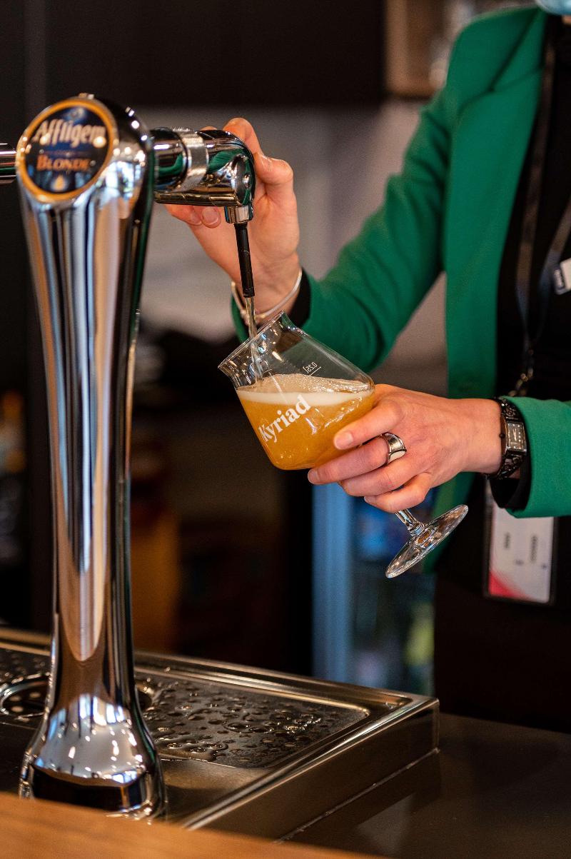 Kyriad Laval - Bar