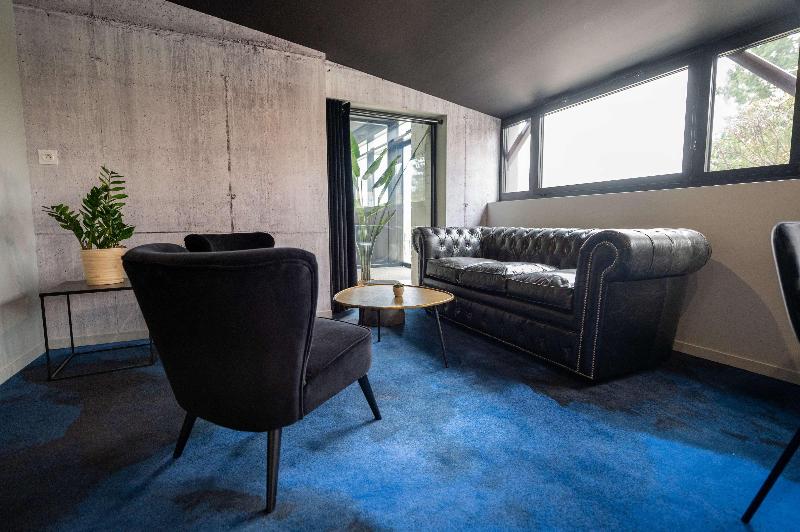 Kyriad Laval - Bar