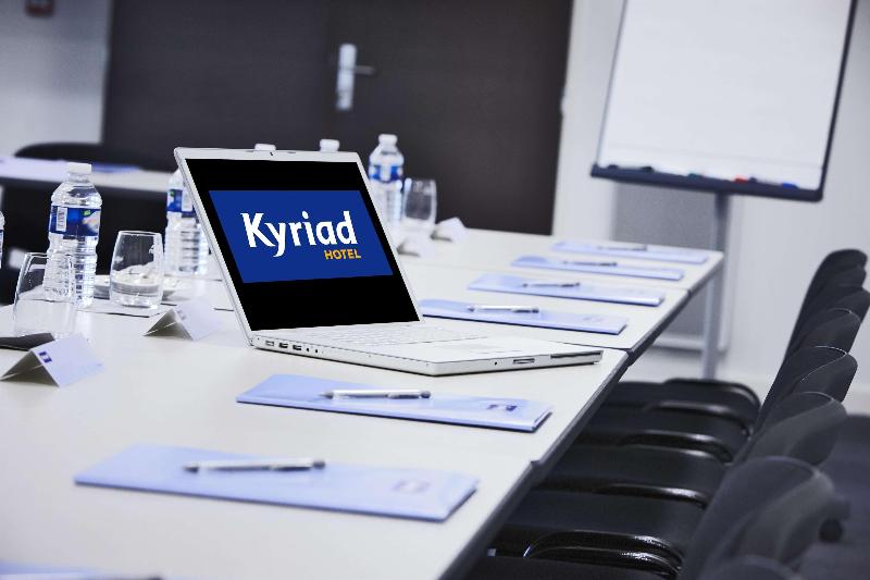 Kyriad Laval - Toplantı
