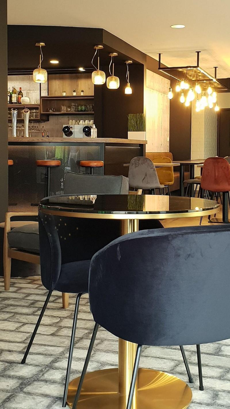 Kyriad Laval - Restoran
