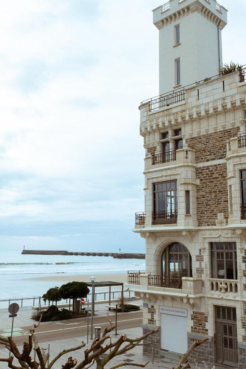 Kyriad Prestige Les Sables D'Olonne Plage - Plage - Genel