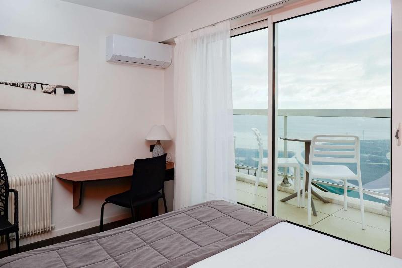 Kyriad Prestige Les Sables D'Olonne Plage - Plage - Oda