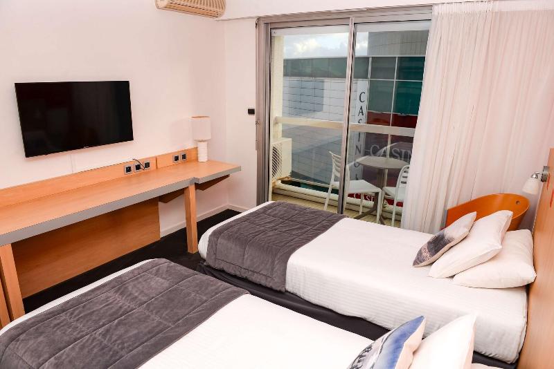 Kyriad Prestige Les Sables D'Olonne Plage - Plage - Oda