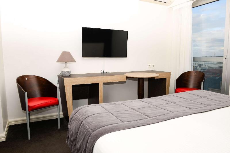 Kyriad Prestige Les Sables D'Olonne Plage - Plage - Oda