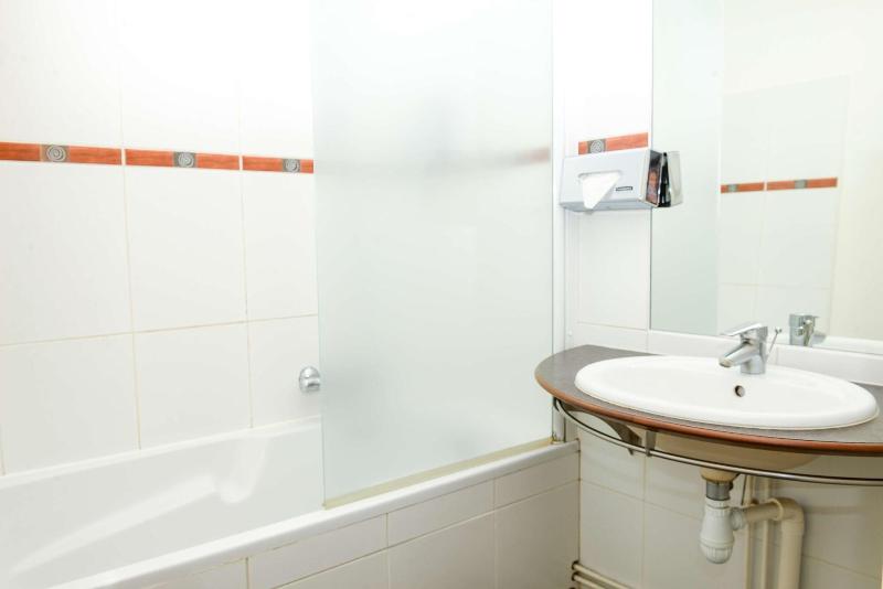 Kyriad Prestige Les Sables D'Olonne Plage - Plage - Oda
