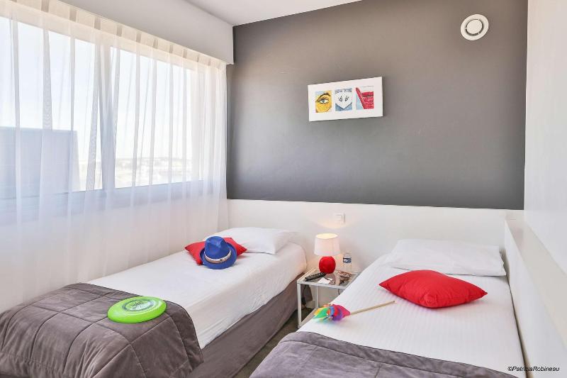 Kyriad Prestige Les Sables D'Olonne Plage - Plage - Oda