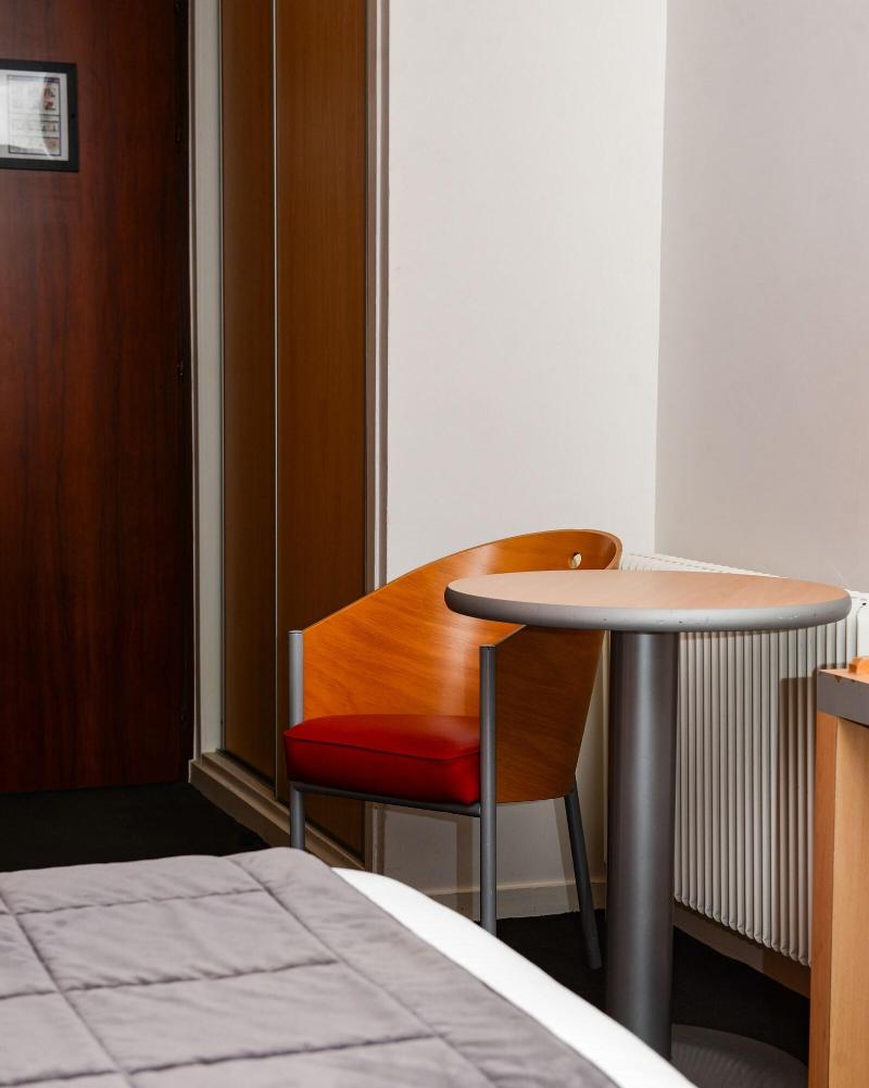 Kyriad Prestige Les Sables D'Olonne Plage - Plage - Oda
