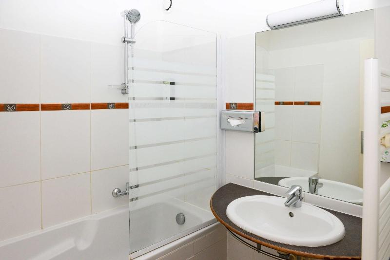 Kyriad Prestige Les Sables D'Olonne Plage - Plage - Oda