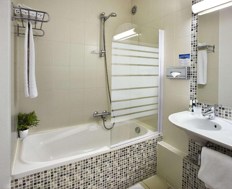 Kyriad Prestige Les Sables D'Olonne Plage - Plage - Oda