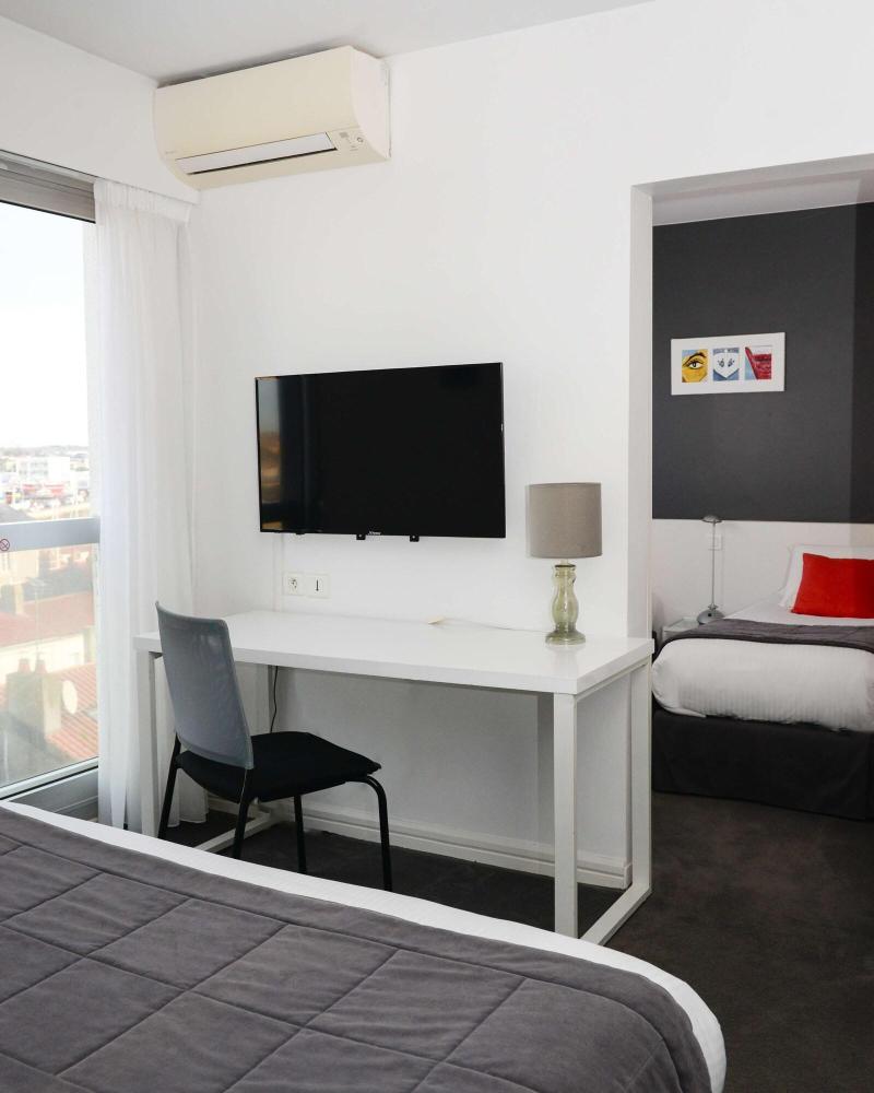 Kyriad Prestige Les Sables D'Olonne Plage - Plage - Oda