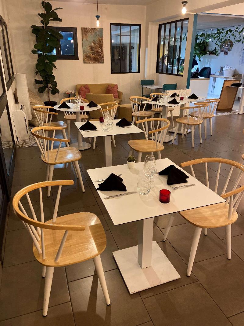 Kyriad Lyon Sud Saint Genis Laval - Restoran