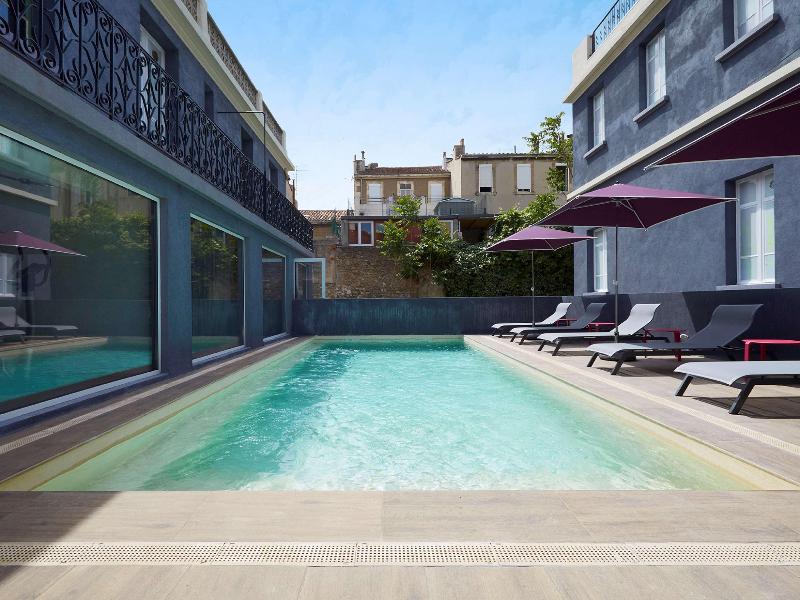 Kyriad Marseille Blancarde Timone - Havuz