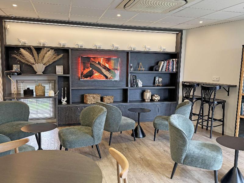 Kyriad Prestige Residence Cabourg Dives sur Mer - Bar