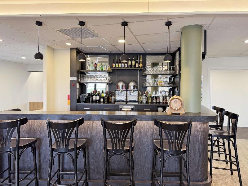 Kyriad Prestige Residence Cabourg Dives sur Mer - Bar