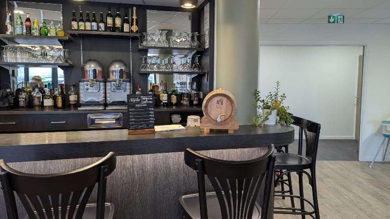Kyriad Prestige Residence Cabourg Dives sur Mer - Bar
