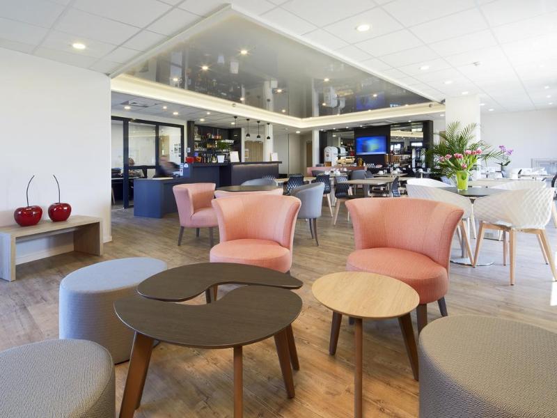 Kyriad Prestige Residence Cabourg Dives sur Mer - Lobi