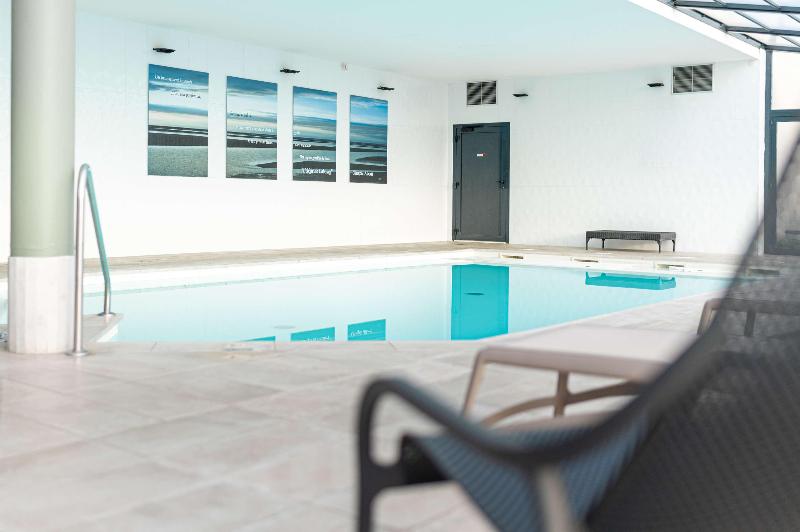 Kyriad Prestige Residence Cabourg Dives sur Mer - Havuz