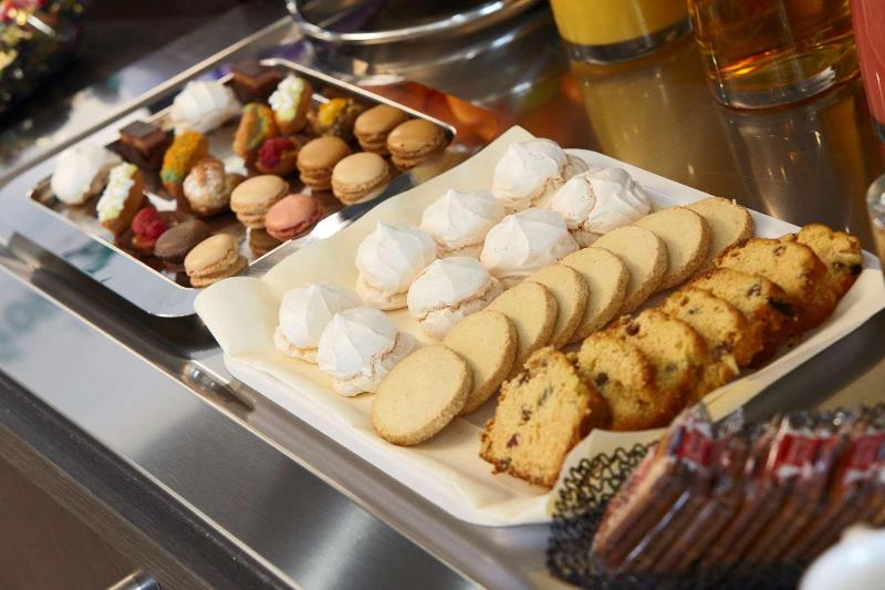 Kyriad Prestige Residence Cabourg Dives sur Mer - Restoran