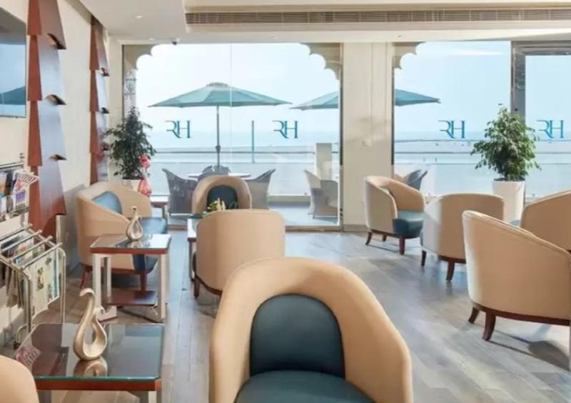 Roda Beach Resort - Lobi