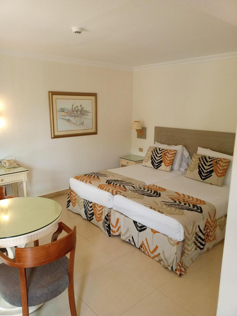 Cairo Pyramids Hotel - Oda