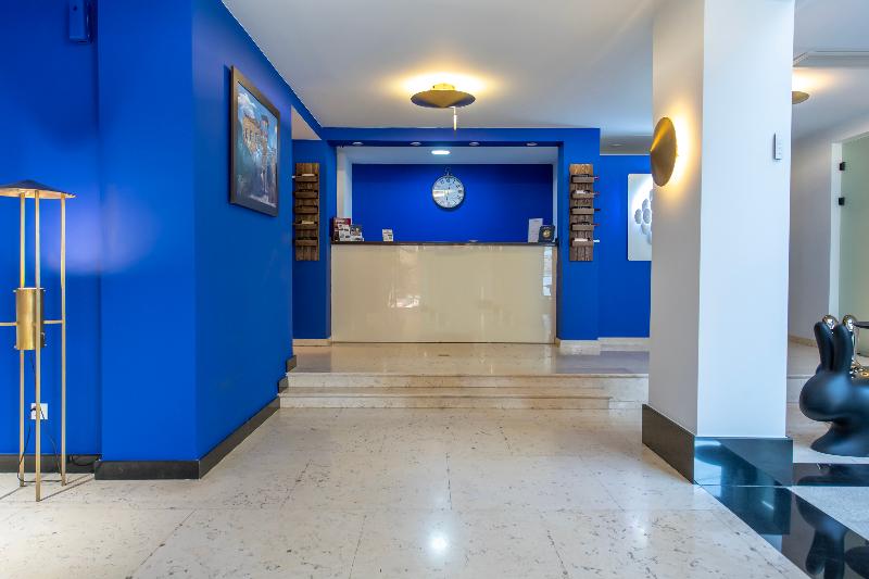 Urban Boutique Hotel - Lobi