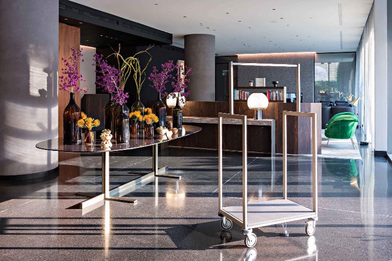 Hotel Viu Milan - Lobi