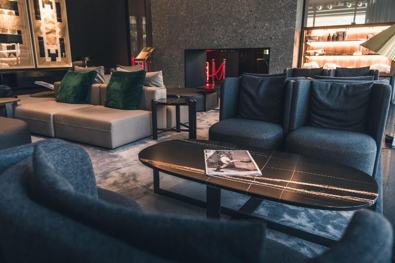 Hotel Viu Milan - Lobi