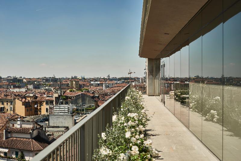 Hotel Viu Milan - Havuz