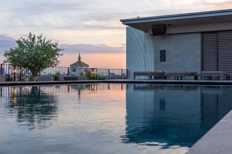 Hotel Viu Milan - Havuz