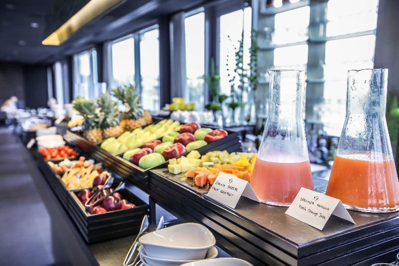 Hotel Viu Milan - Teras