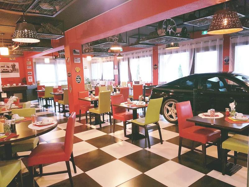 Kyriad Design Enzo Cannes Ecluse - Restoran