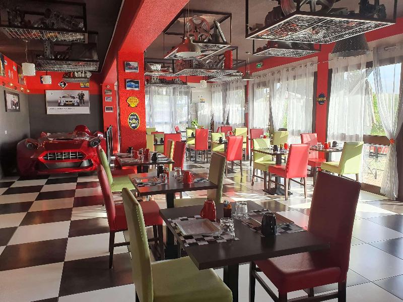 Kyriad Design Enzo Cannes Ecluse - Restoran