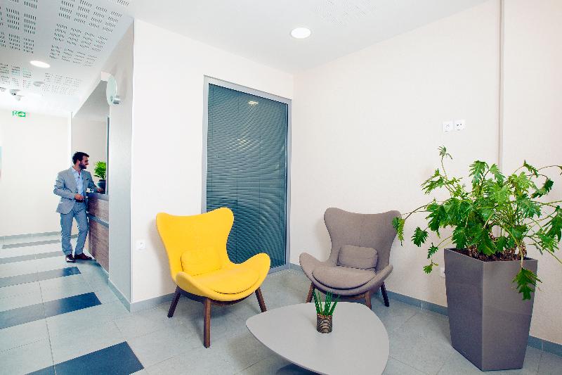 Sejours & Affaires Paris Bagneux - Lobi