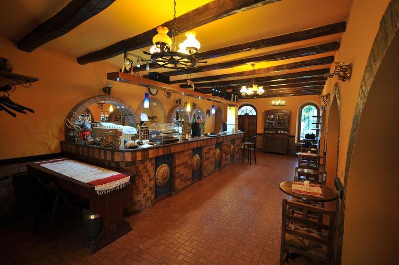 Rose Garden Hotel - Bar