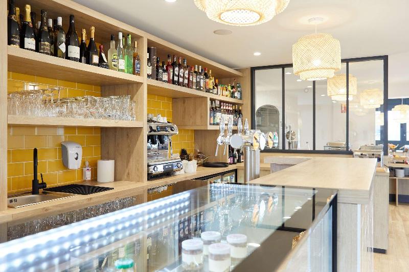 Campanile Pau - Bar