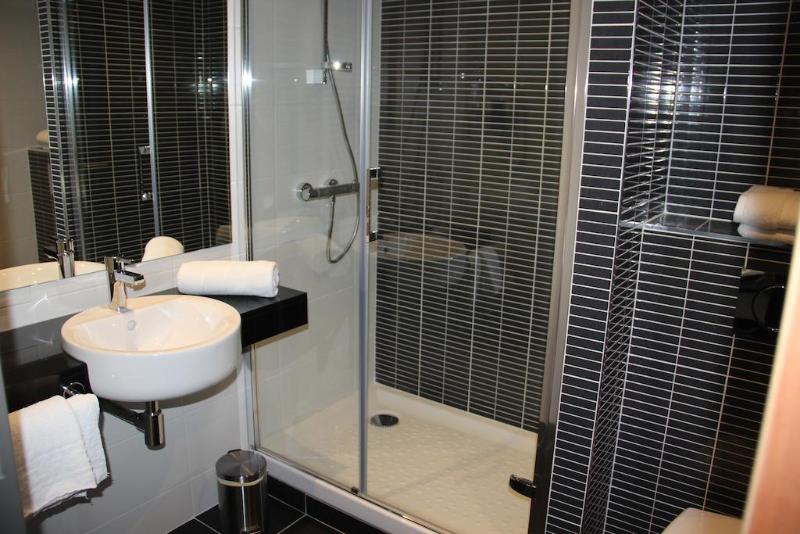 Kyriad Saint Quentin En Yvelines Montigny - Genel