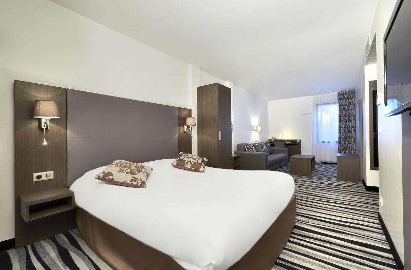 Kyriad Saint Quentin En Yvelines Montigny - Oda