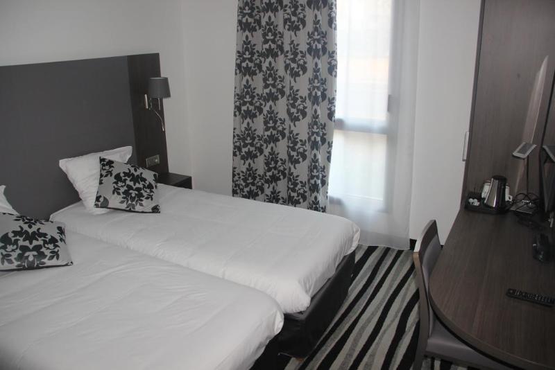 Kyriad Saint Quentin En Yvelines Montigny - Oda