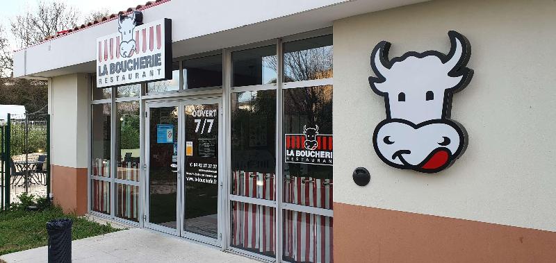 Kyriad Aix Les Milles - Plan De Campagne - Restoran