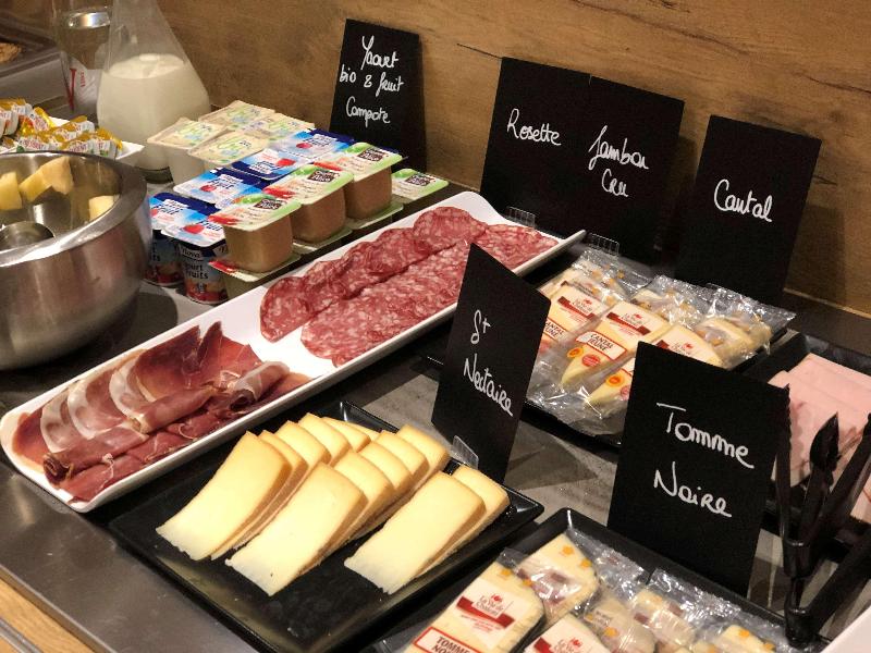 Kyriad Aix Les Milles - Plan De Campagne - Restoran