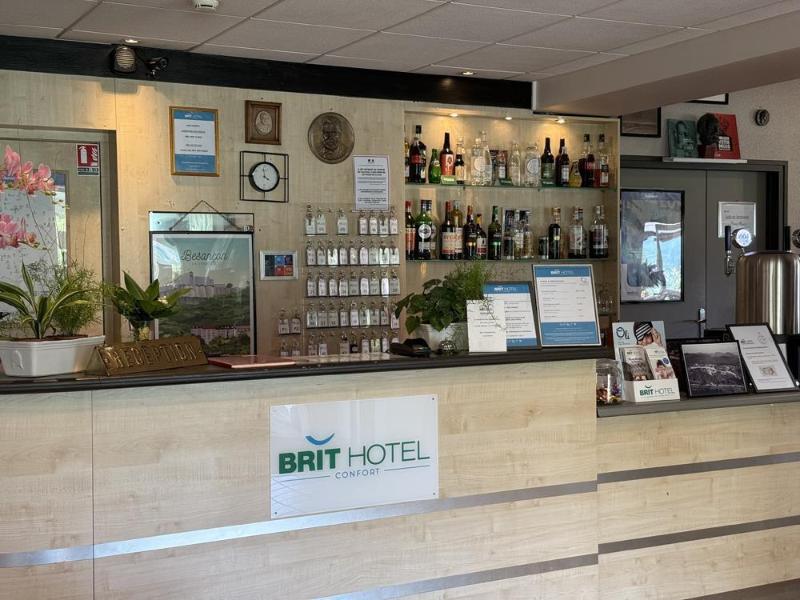 BRIT HOTEL BESANCON L HORLOGE - Lobi