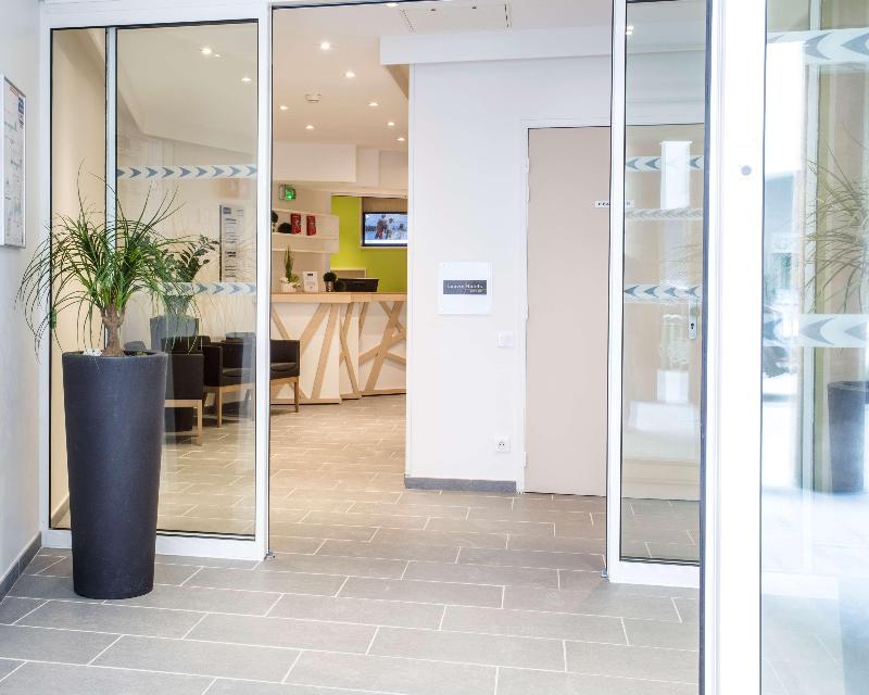 Kyriad Chambéry Centre Curial - Lobi