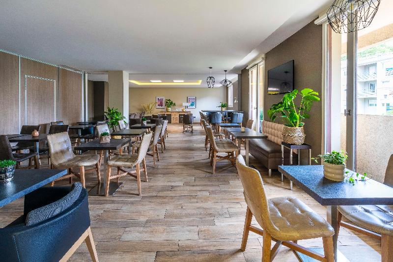 Kyriad Chambéry Centre Curial - Restoran