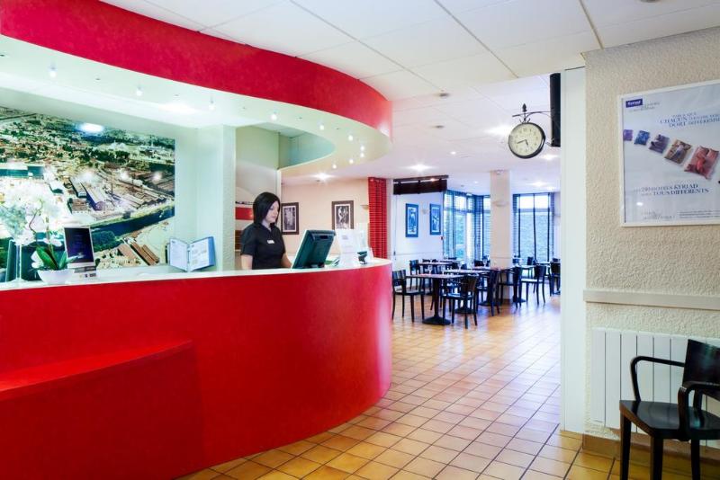 Comfort Hotel Montlucon - Lobi