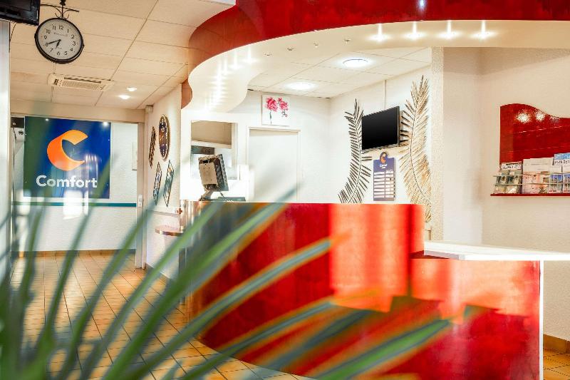 Comfort Hotel Montlucon - Lobi