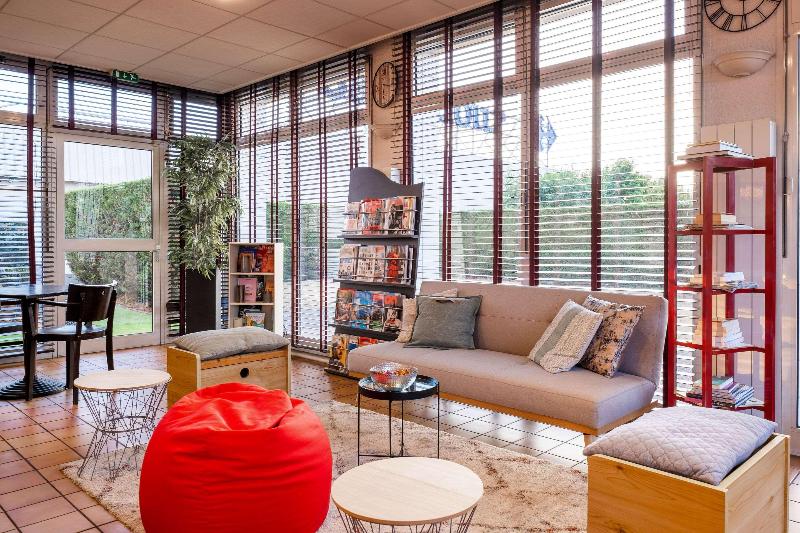 Comfort Hotel Montlucon - Lobi