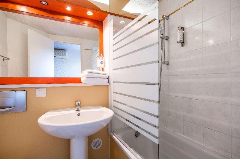 Comfort Hotel Montlucon - Oda